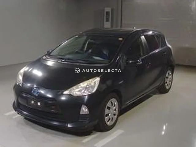 Toyota Aqua 2014, auction grade 3.5