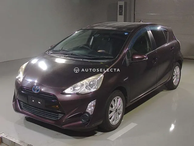 Toyota Aqua 2016, auction grade 3.5