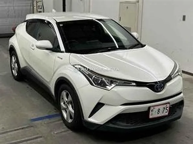 Toyota C-HR 2017, auction grade 3.5