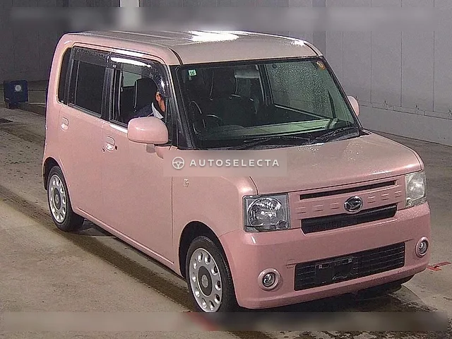 Daihatsu Move Conte 2013, auction grade 3