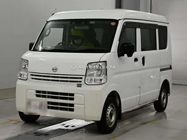 Nissan NV100 Clipper 2023, auction grade 3.5