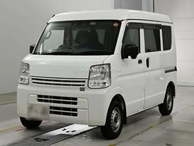 Nissan NV100 Clipper 2023, auction grade 3.5