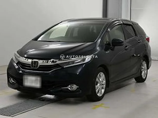 Honda Shuttle 2019, auction grade 3.5