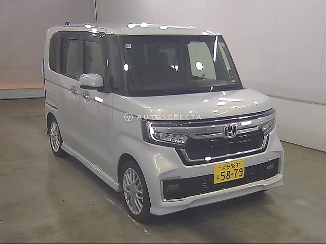 Honda N-BOX 2022, auction grade 4.5