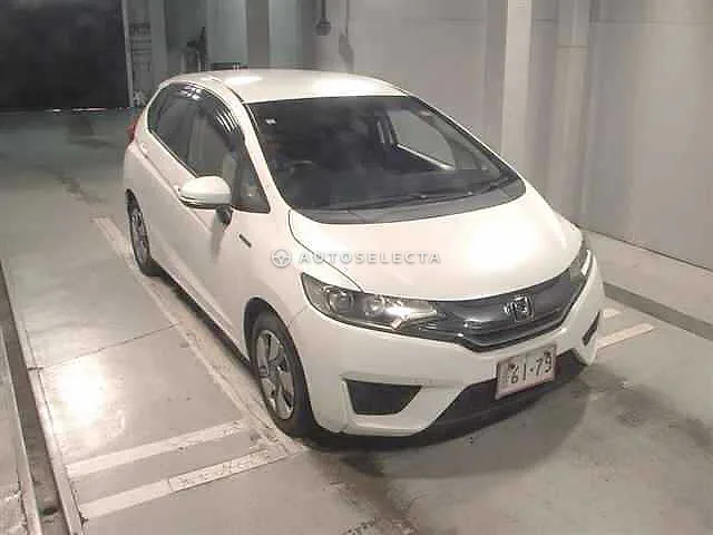 Honda Fit 2015, auction grade 3.5