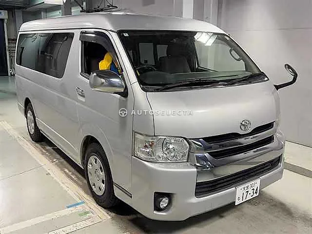 Toyota Hiace Wagon 2016, auction grade 3