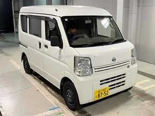 Nissan NV100 Clipper 2015, auction grade R