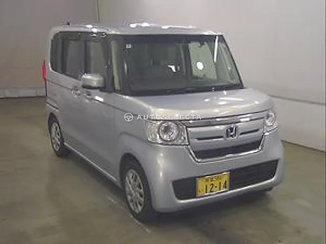 Honda N-BOX 2018, auction grade 3.5