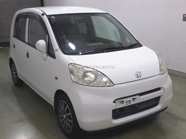 Honda Life 2007, auction grade 3