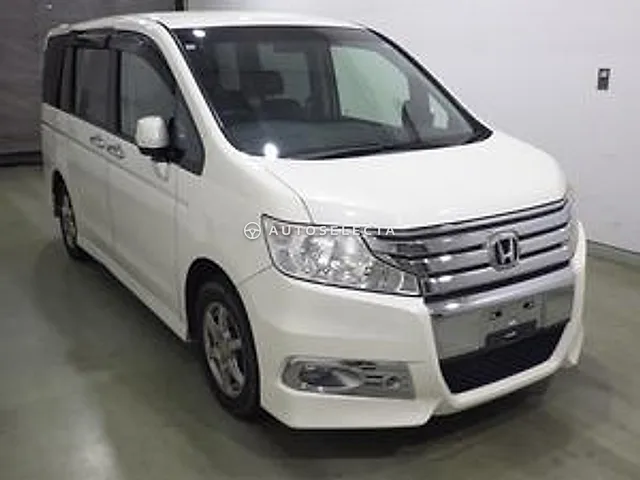 Honda Stepwgn Spada 2011, auction grade R
