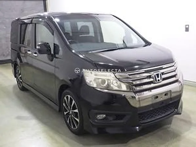 Honda Stepwgn Spada 2014, auction grade 3