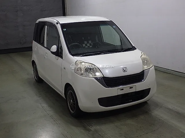 Honda Life 2010, auction grade R