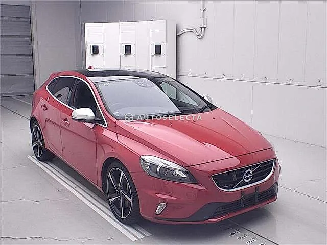 Volvo V40 2015, auction grade 3.5