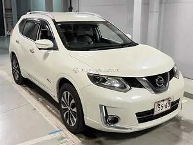 Nissan X-Trail 2015, auction grade 3.5