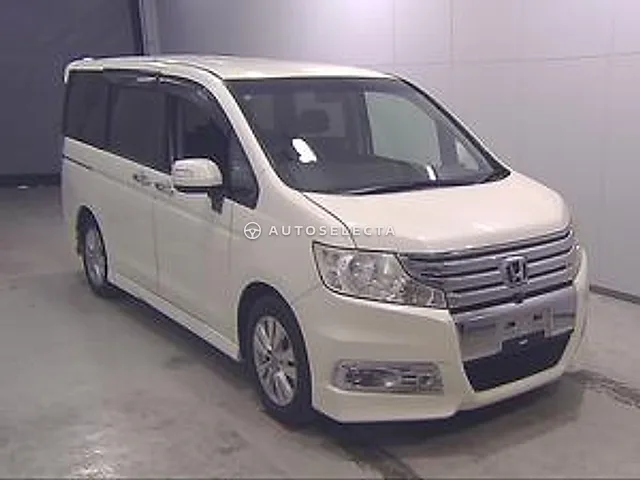 Honda Stepwgn Spada 2011, auction grade 4