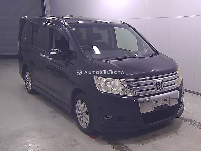 Honda Stepwgn Spada 2012, auction grade 3.5