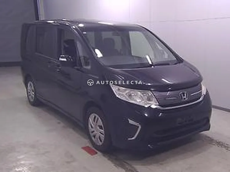 Honda Stepwgn 2015, photo 1 of 11