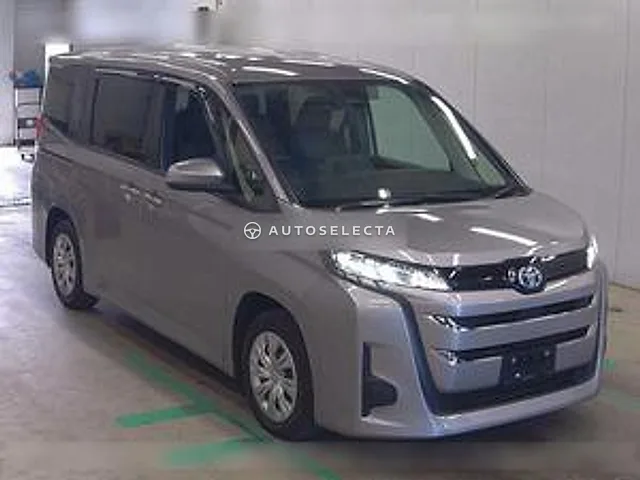 Toyota Noah 2023, auction grade 3.5