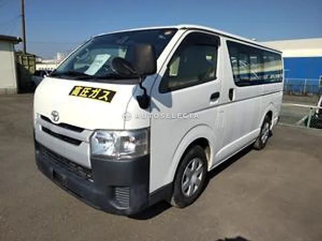 Toyota Hiace 2014, auction grade 3