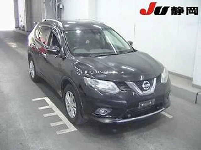 Nissan X-Trail 2015, auction grade 4