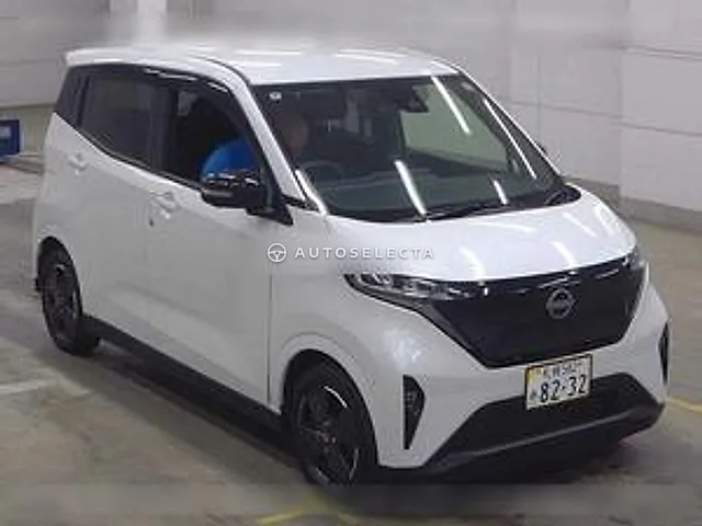 Nissan Sakura 2022, auction grade 3.5