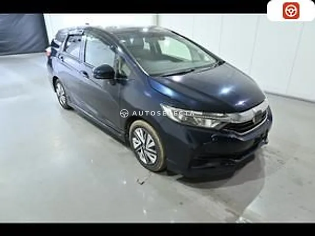 Honda Shuttle 2018, auction grade 3.5