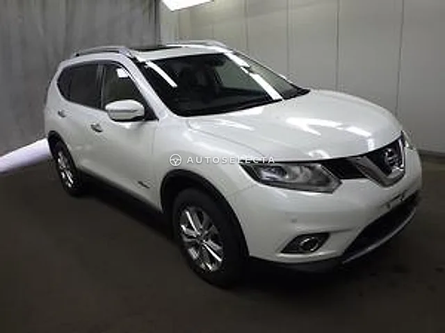 Nissan X-Trail 2016, auction grade 3.5