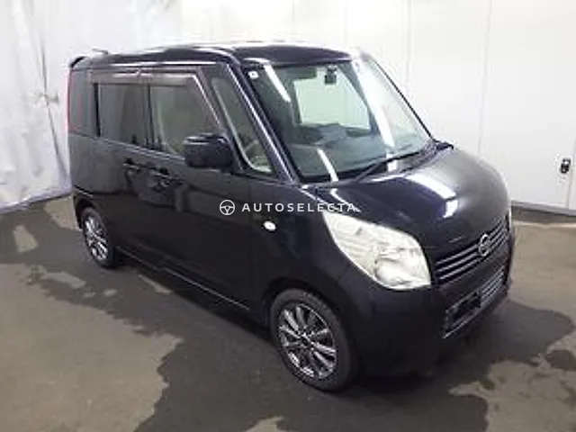 Nissan Roox 2010, auction grade R