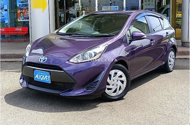 Toyota Aqua 2017, auction grade 4
