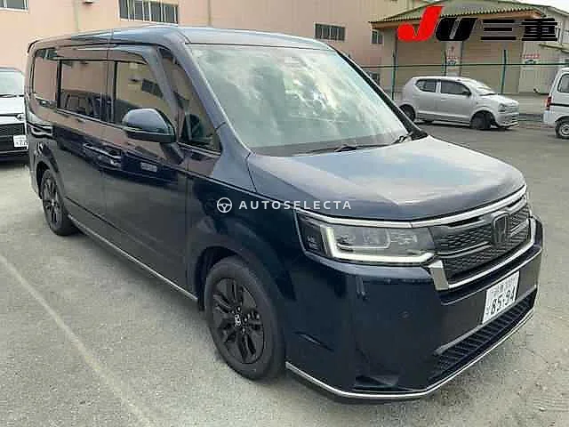 Honda Stepwgn Spada 2022, auction grade 4.5