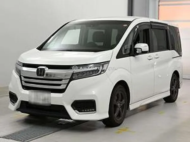 Honda Stepwgn Spada 2022, auction grade 4.5