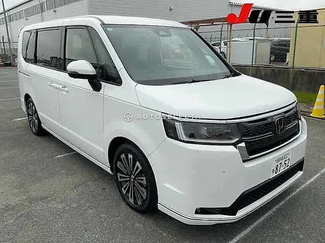 Honda Stepwgn Spada 2025, auction grade 5