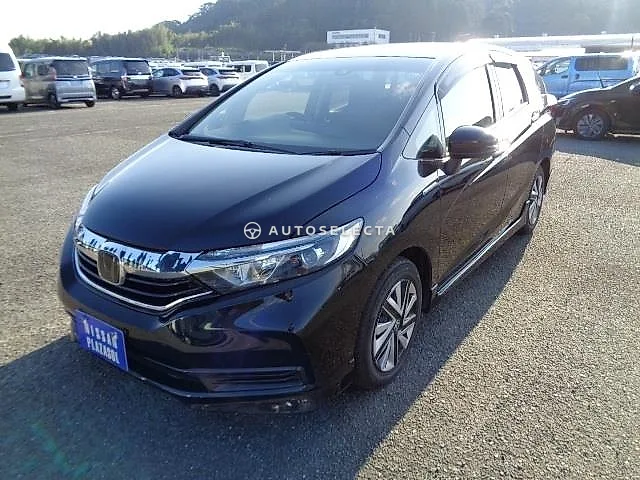 Honda Shuttle 2022, auction grade 3.5