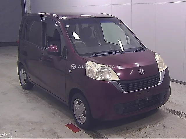 Honda Life 2009, auction grade R