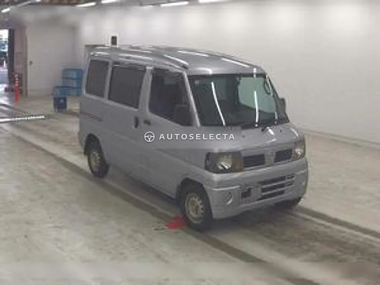 Nissan Clipper Van 2012, photo 1 of 1