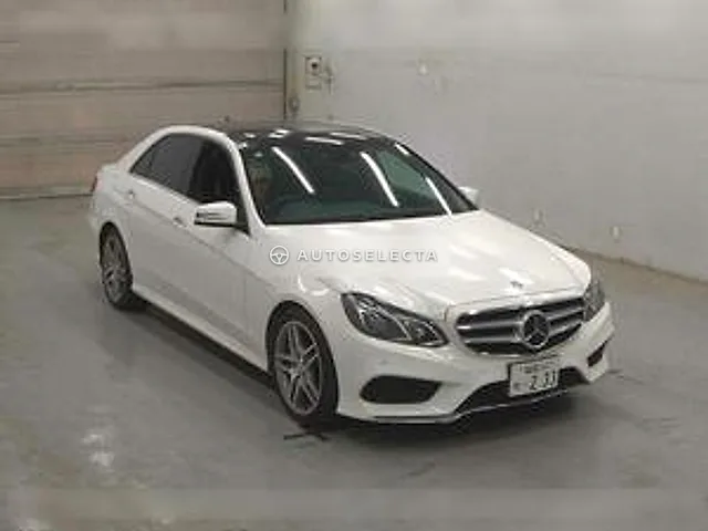 Mercedes-Benz E-Class 2014, auction grade 3.5