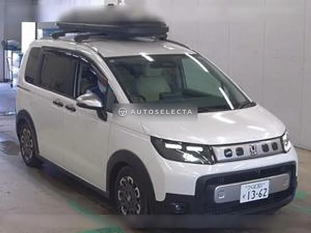 Honda Freed Hybrid 2024, auction grade 4