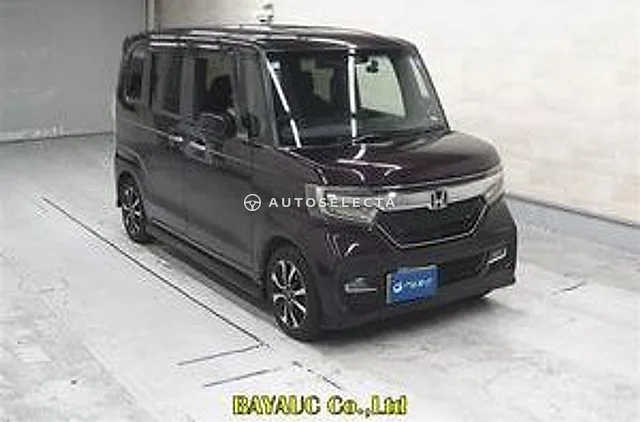 Honda N-BOX Custom 2018, auction grade 4.5