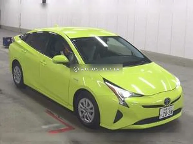Toyota Prius 2016, auction grade 4
