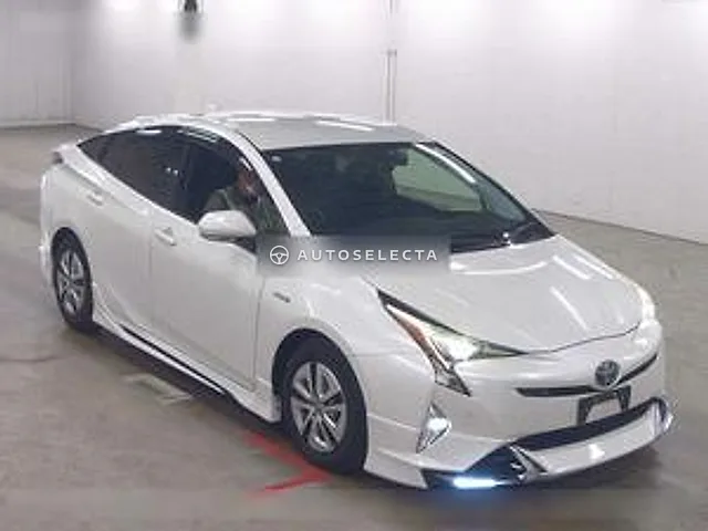 Toyota Prius 2017, auction grade 4.5