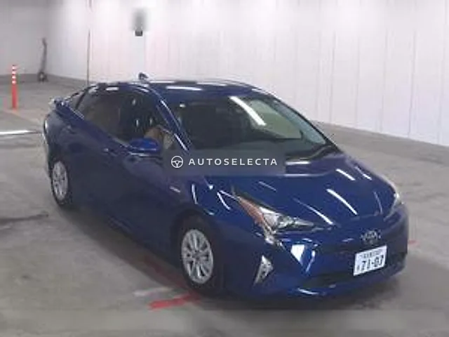 Toyota Prius 2017, auction grade 3.5