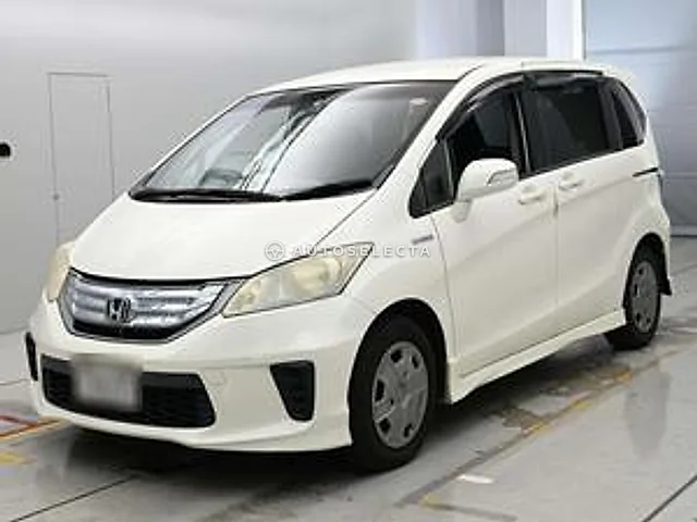Honda Freed Hybrid 2011, auction grade 3.5