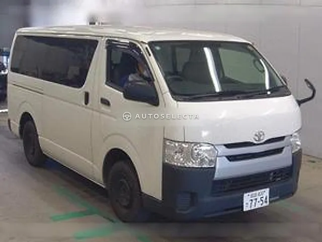 Toyota Hiace Van 2016, auction grade 3
