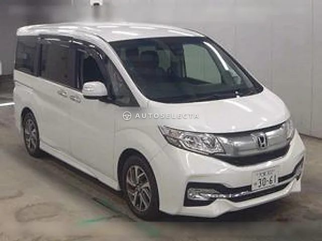 Honda Stepwgn Spada 2016, auction grade R