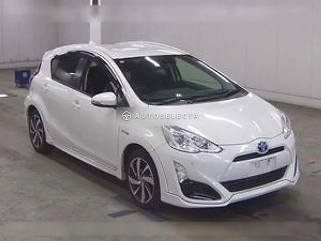 Toyota Aqua 2014, auction grade 4