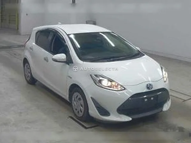Toyota Aqua 2018, auction grade 4