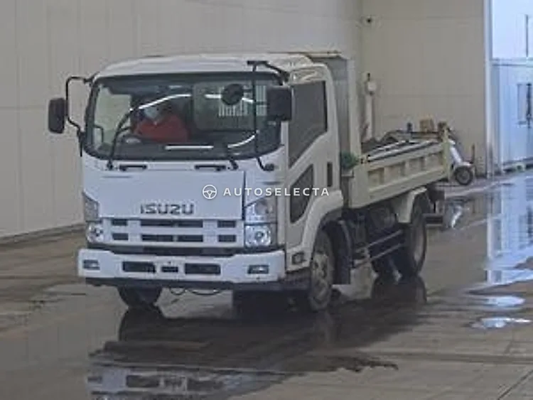 Isuzu Forward 2012, photo 1 of 1