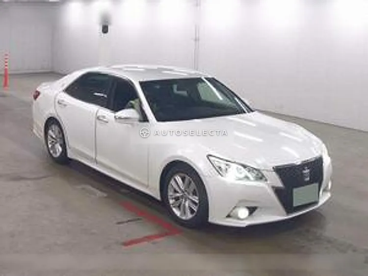 Toyota Crown 2014, photo 1 of 1