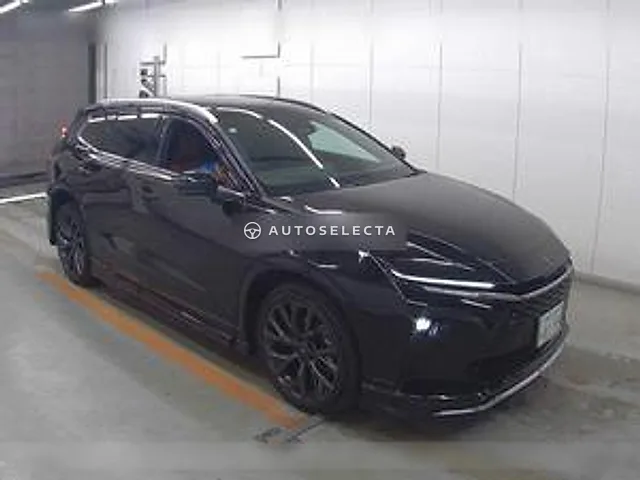Toyota Crown Estate 2025, auction grade 5