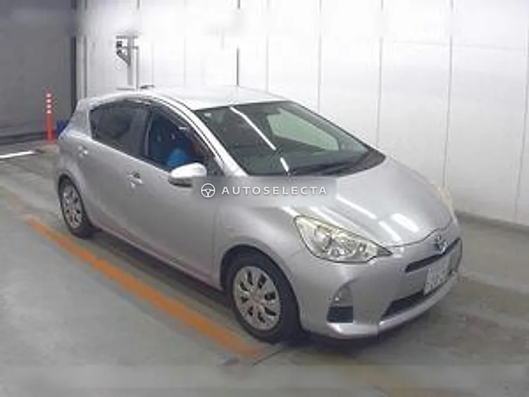 Toyota Aqua 2014, photo 1 of 1
